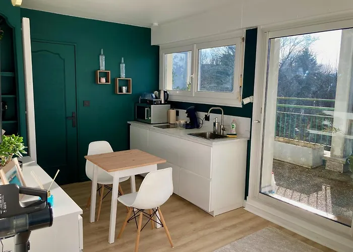Appartement Avec Terrasse Et Parking Gratuit Accole